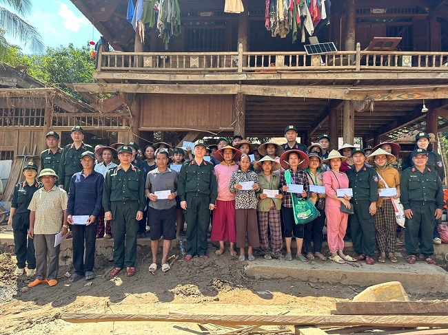 Công an Nghệ An – Vững vàng giữa tâm lũ